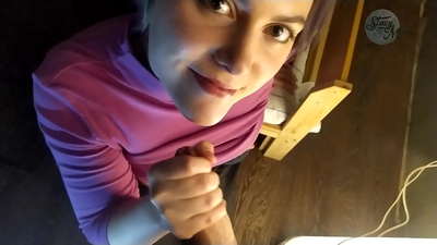 Porn tad-dar tipiku Russu bi plot Dick u gulp fil-fond tajjeb