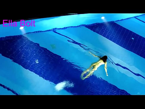 ❤️ Ma nistax nieqaf nara, blonda żagħżugħa maqbuda tgħum nuda fil-pool tar-resort ELLA BOLT ❤ Porno lilna mt.hentaiteca.ru ❌️