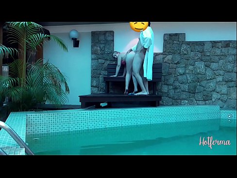 ❤️ Boss jistieden maid għall-pool, iżda ma setgħetx tirreżisti sħun ❤ Porno lilna mt.hentaiteca.ru ❌️